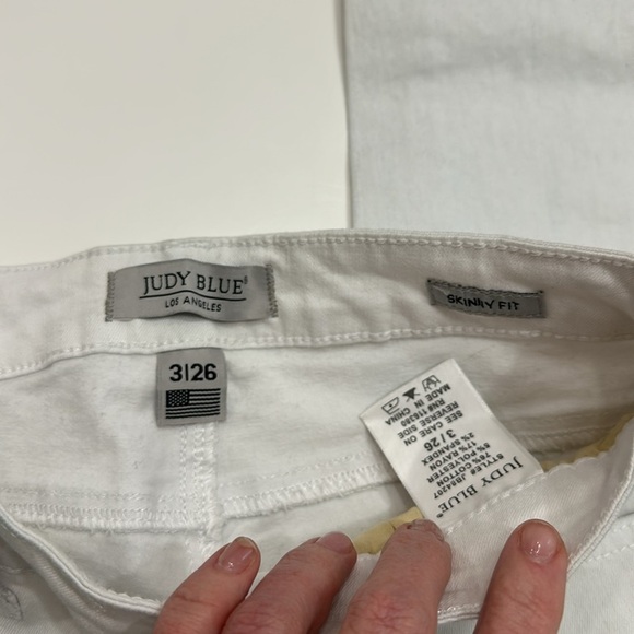 Judy Blue Mid Rise Button Fly White Stretch Skinny Jean item # 6O - Picture 2 of 6